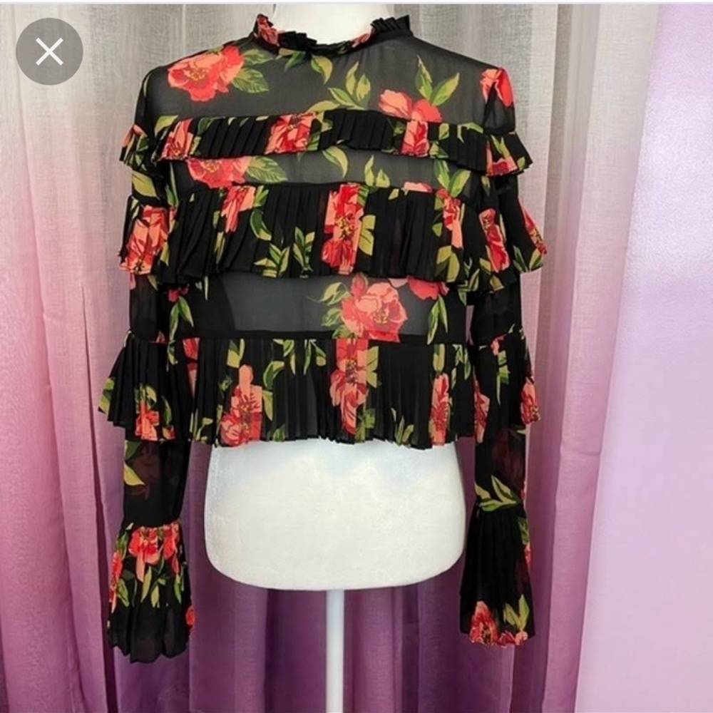 Forever 21 (Size S) Black Floral Pleated Layered Tier Crop Blouse (NWT)
